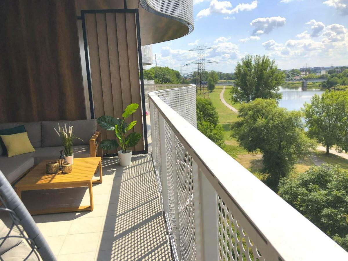 Glamour With Big, Private Terrace Apartament
